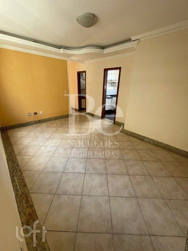 Apartamento à venda com 3 quartos, 85m² - Foto 4