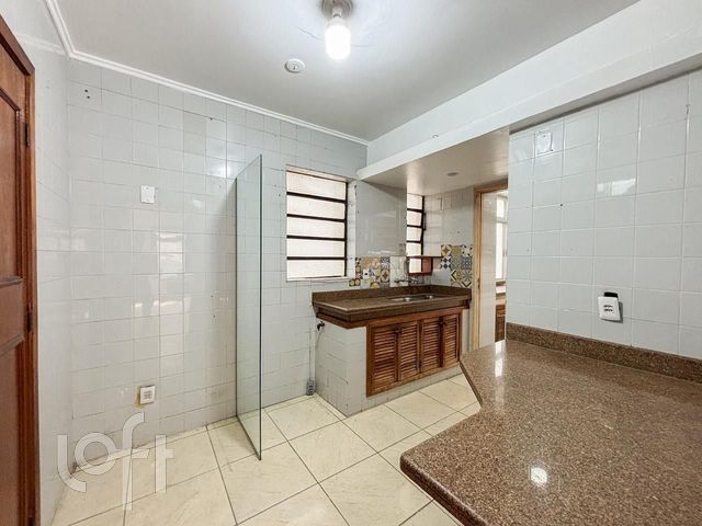 Apartamento com 92m², 3 dormitórios, 1 vaga, Santana em Porto Alegre