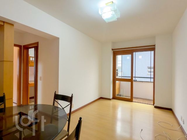 Apartamento com 51m², 2 dormitórios, 1 vaga, Bom Fim em Porto Alegre