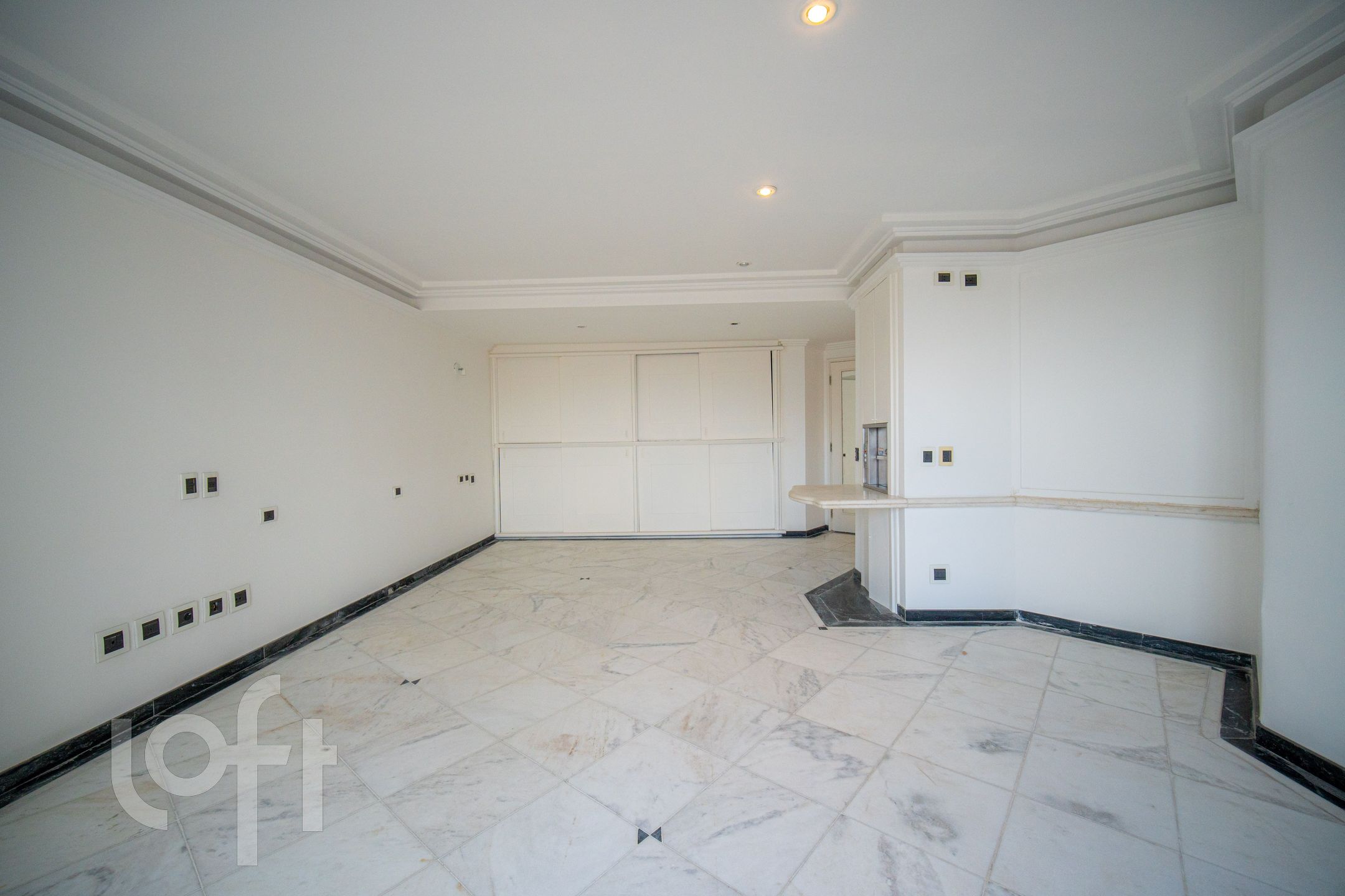 Apartamento à venda com 4 quartos, 309m² - Foto 13