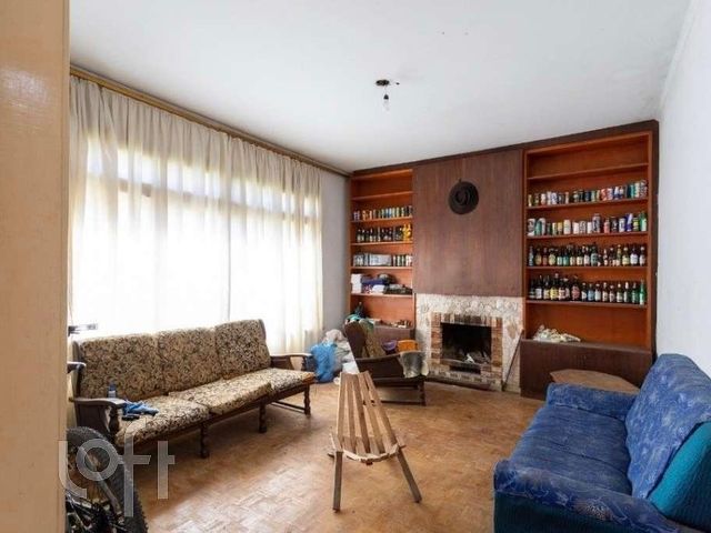 Casa com 247m², 3 dormitórios, 1 suíte, 5 vagas, Menino Deus em Porto Alegre