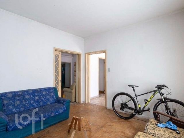 Casa com 247m², 3 dormitórios, 1 suíte, 5 vagas, Menino Deus em Porto Alegre