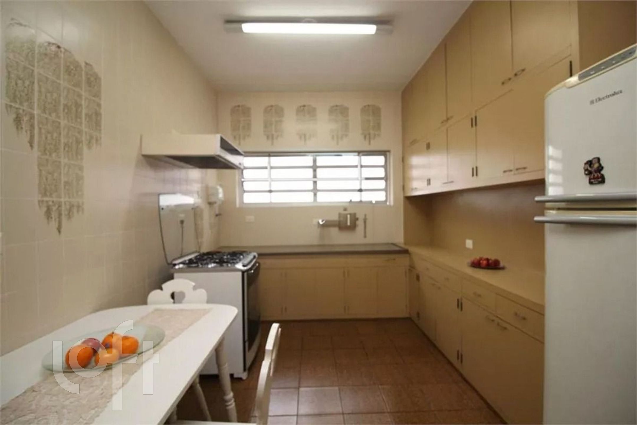 Imagem da propriedade PU18k9e7c 32