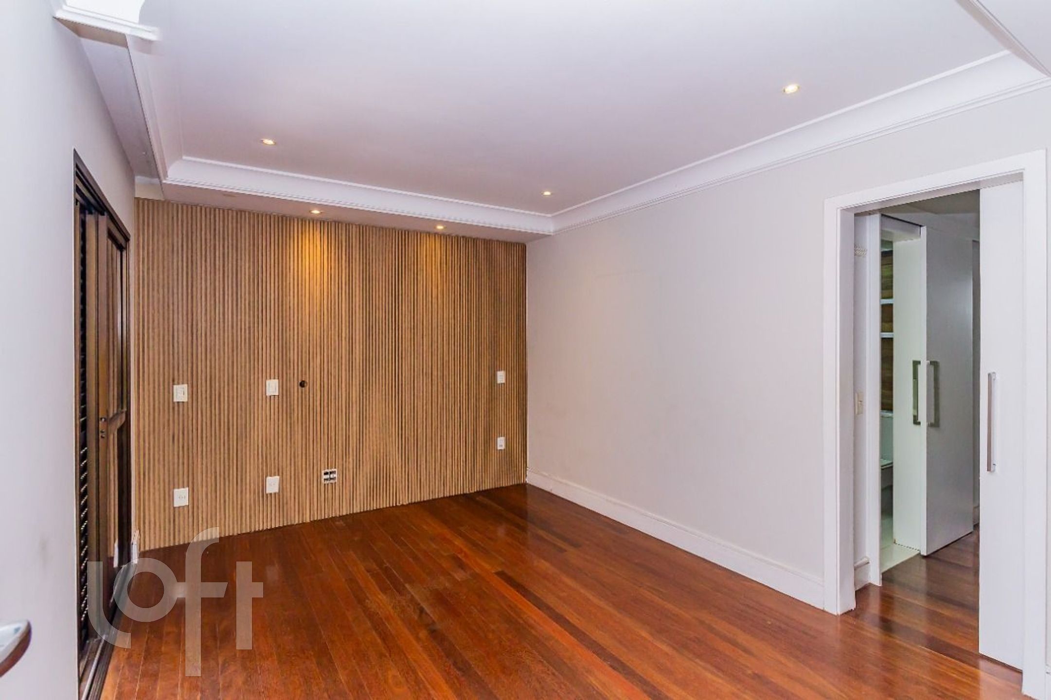 Apartamento à venda com 4 quartos, 200m² - Foto 29