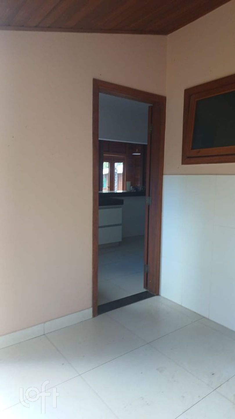 Casa à venda com 3 quartos, 140m² - Foto 8