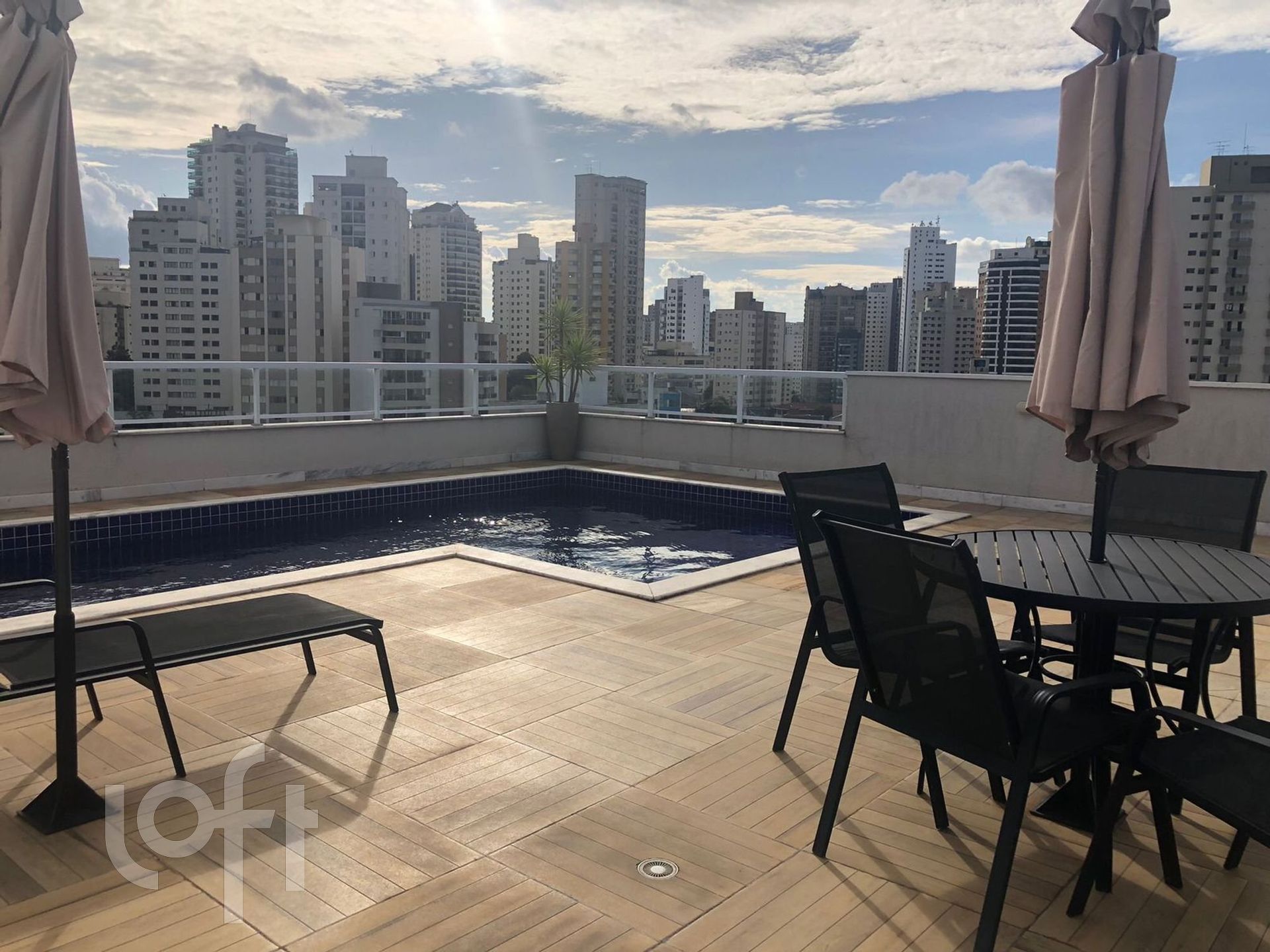 Apartamento à venda com 1 quarto, 32m² - Foto 9