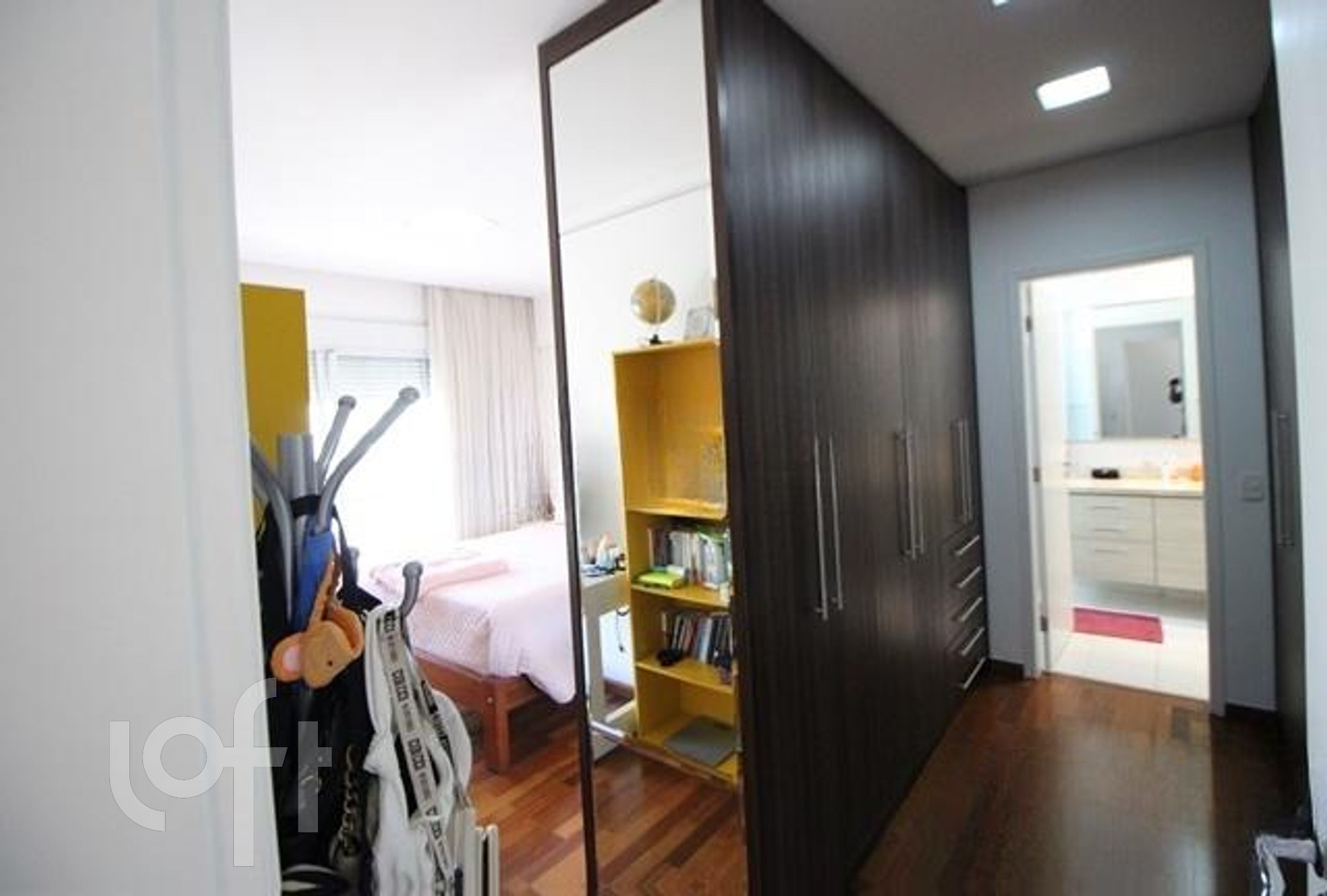 Apartamento à venda com 4 quartos, 238m² - Foto 16