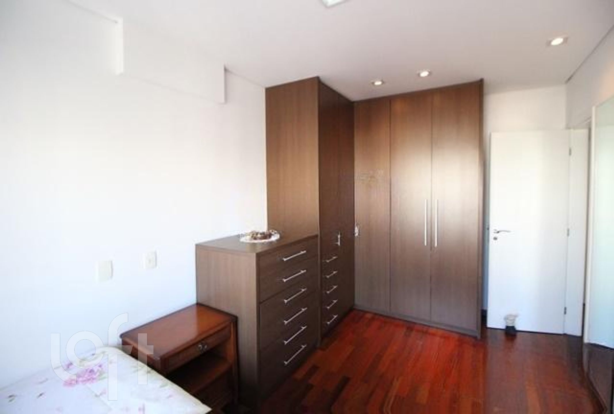 Apartamento à venda com 4 quartos, 238m² - Foto 12