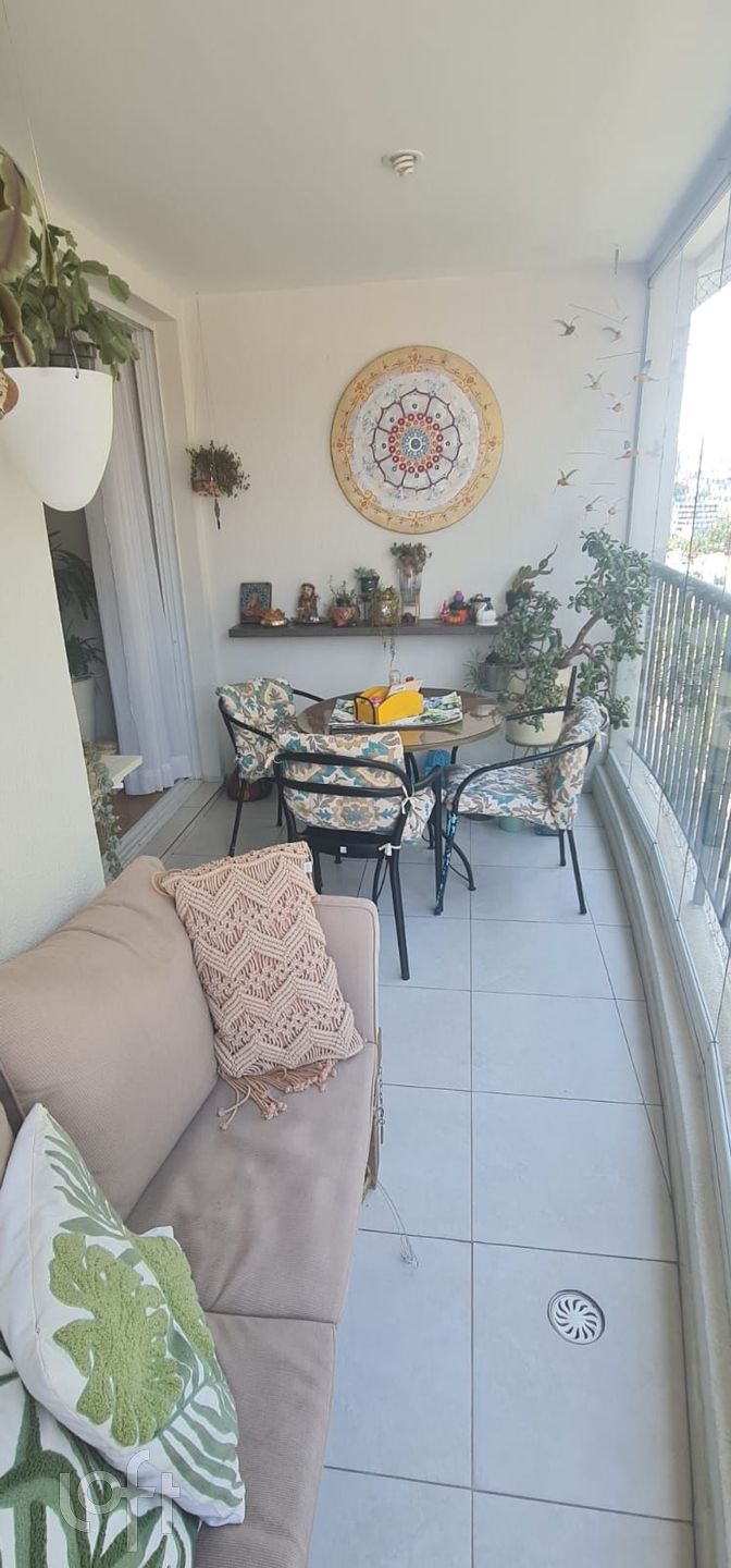 Apartamento à venda com 3 quartos, 81m² - Foto 6