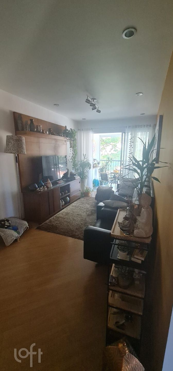 Apartamento à venda com 3 quartos, 81m² - Foto 1