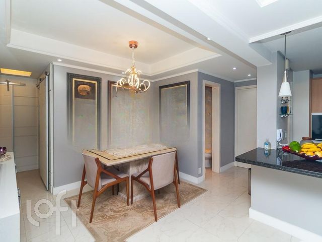 Apartamento com 104m², 3 dormitórios, 1 suíte, 2 vagas, Bela Vista em Porto Alegre
