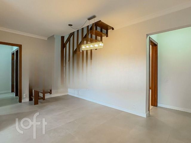 Apartamento com 199m², 3 dormitórios, 1 suíte, 2 vagas, Auxiliadora em Porto Alegre