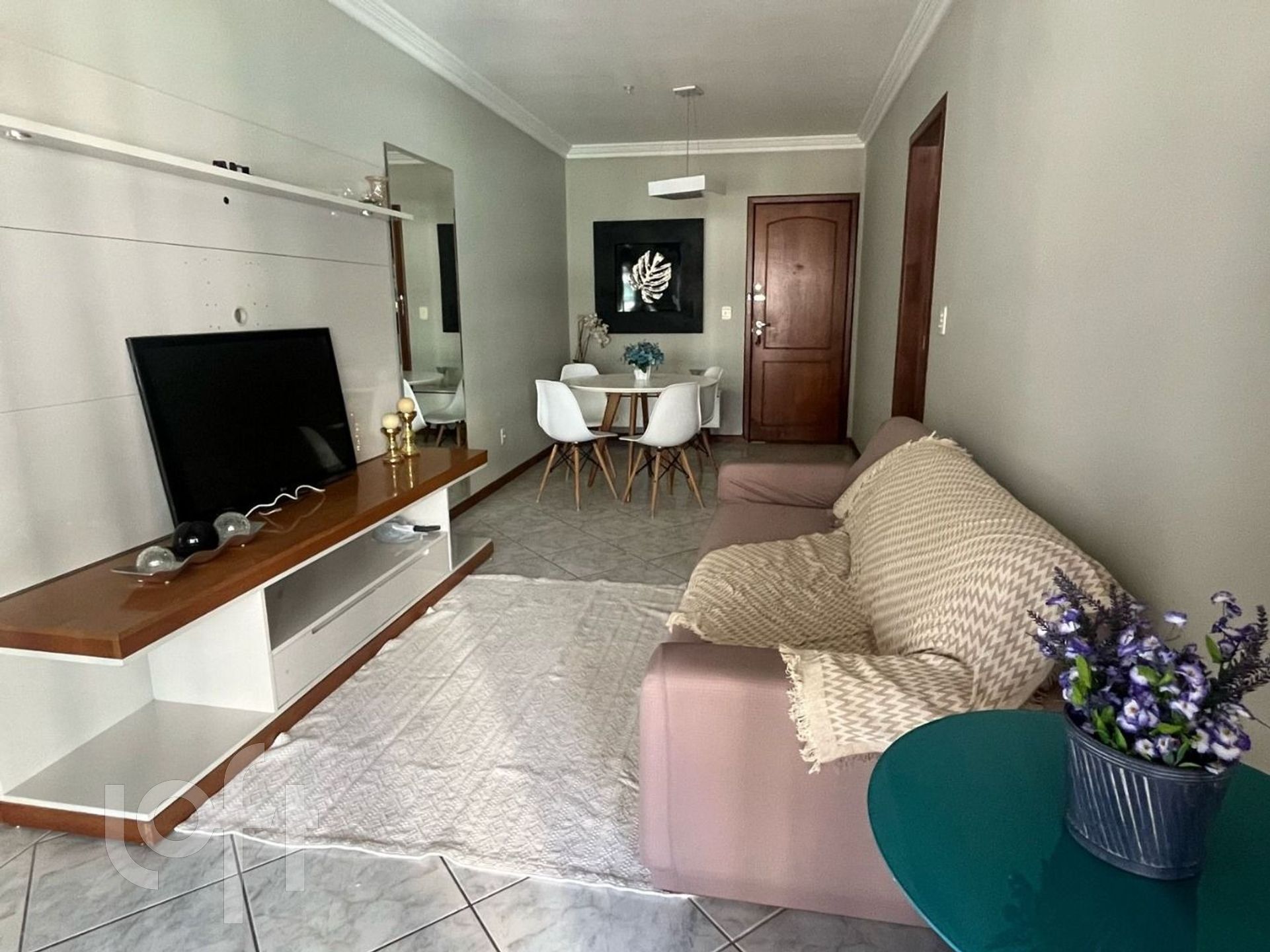 Apartamento à venda em Centro com 70 m², 2 quartos, 1 suíte, 1 vaga