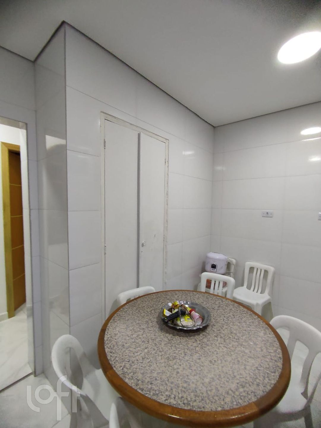 Apartamento à venda com 2 quartos, 100m² - Foto 18