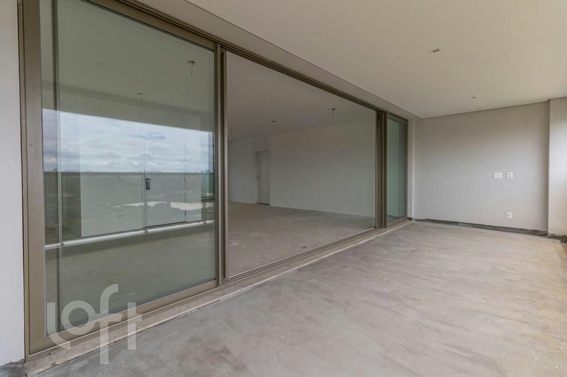 Apartamento à venda com 4 quartos, 230m² - Foto 14