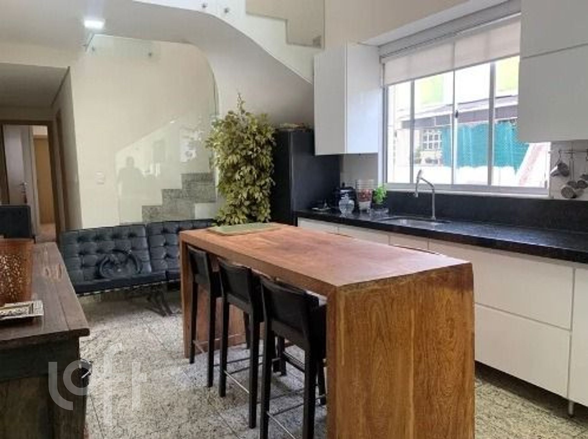 Apartamento à venda com 2 quartos, 120m² - Foto 2