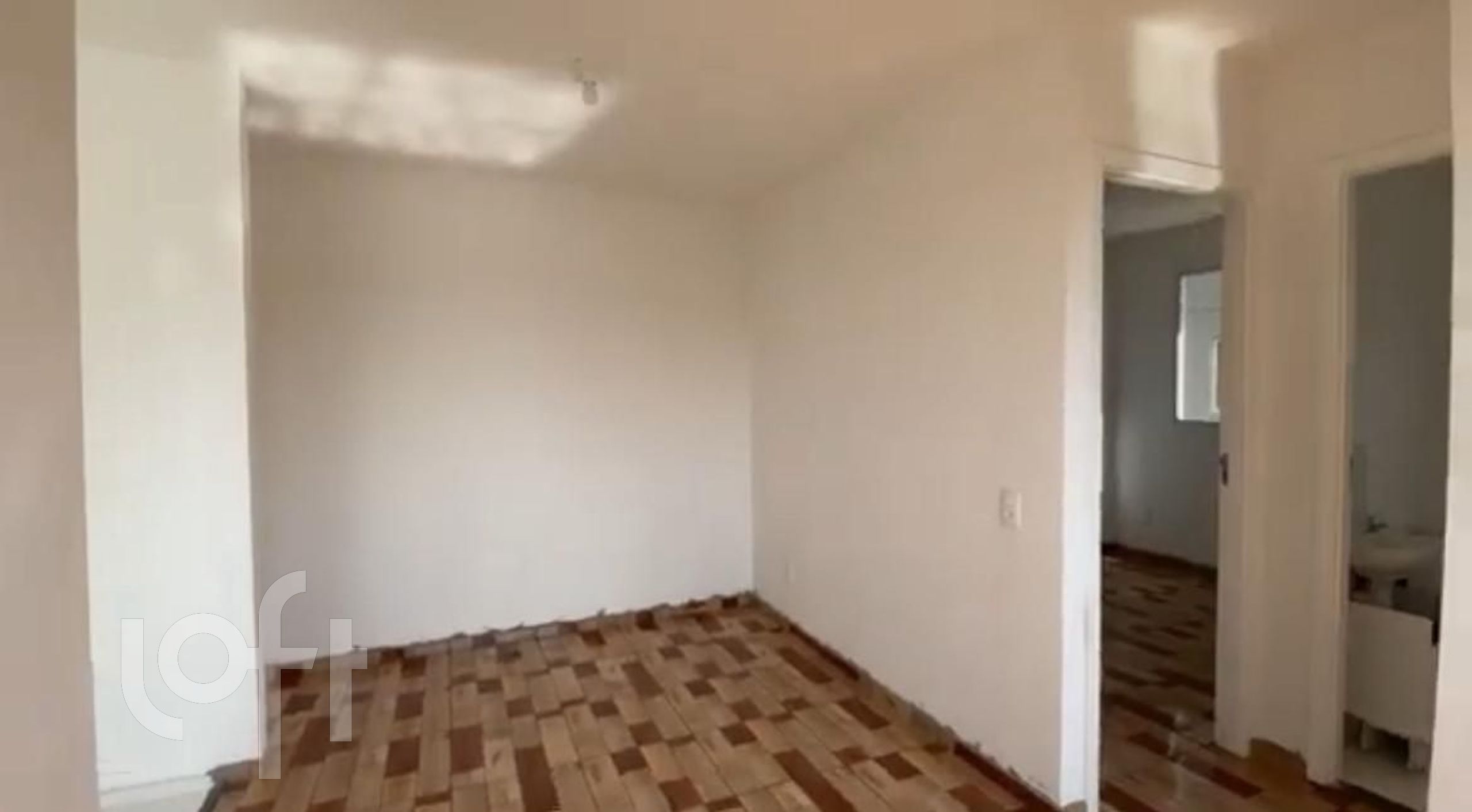 Apartamento à venda com 2 quartos, 40m² - Foto 5