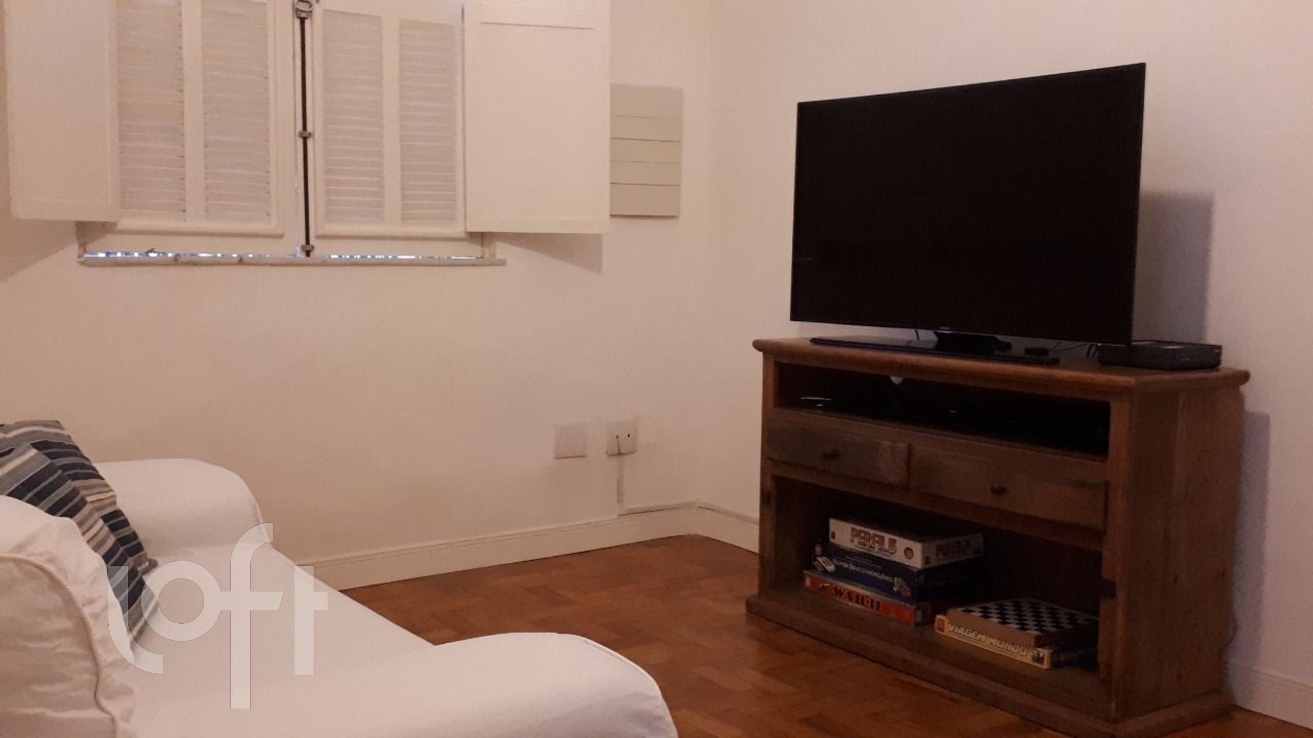 Casa à venda com 3 quartos, 190m² - Foto 2