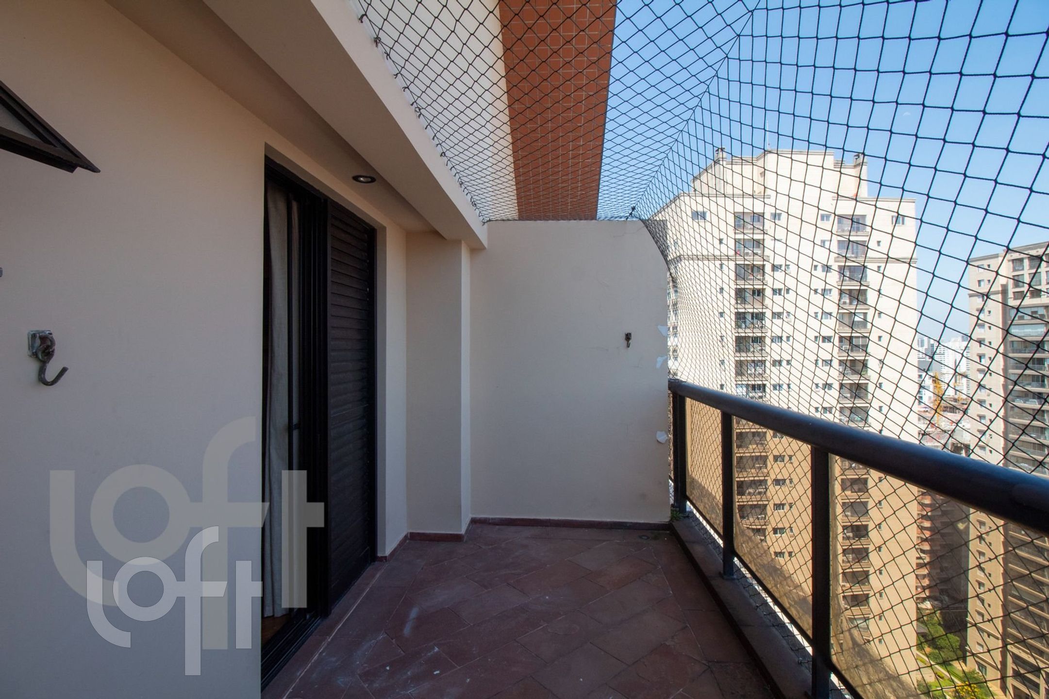 Apartamento à venda com 3 quartos, 230m² - Foto 4