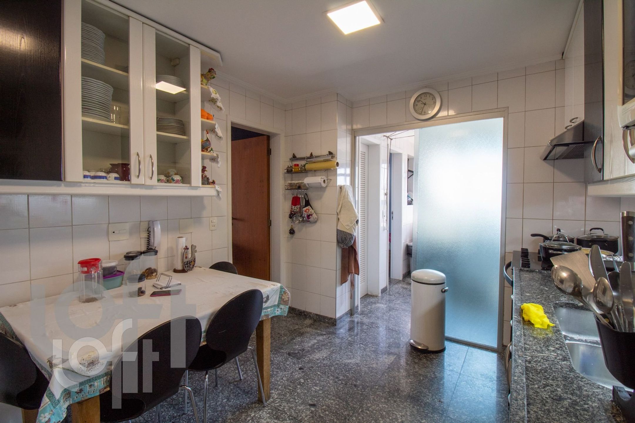 Apartamento à venda com 3 quartos, 230m² - Foto 47