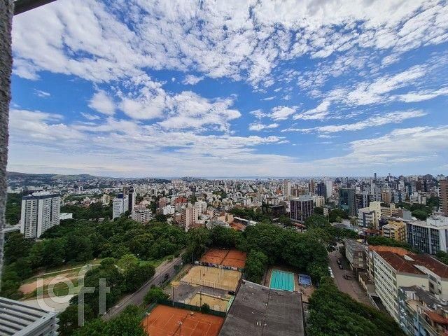 Apartamento com 45m², 1 dormitório, 1 vaga, Petrópolis em Porto Alegre