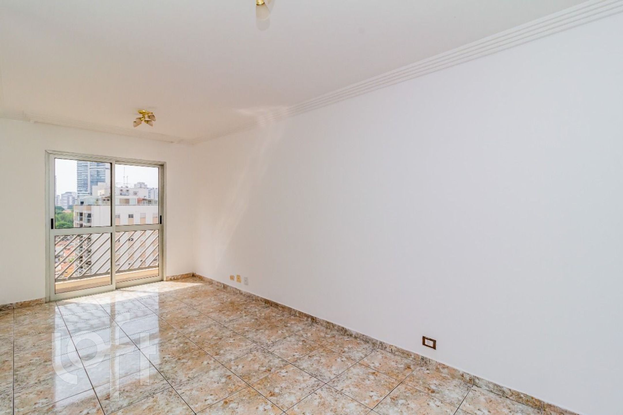 Apartamento à venda com 2 quartos, 71m² - Foto 2