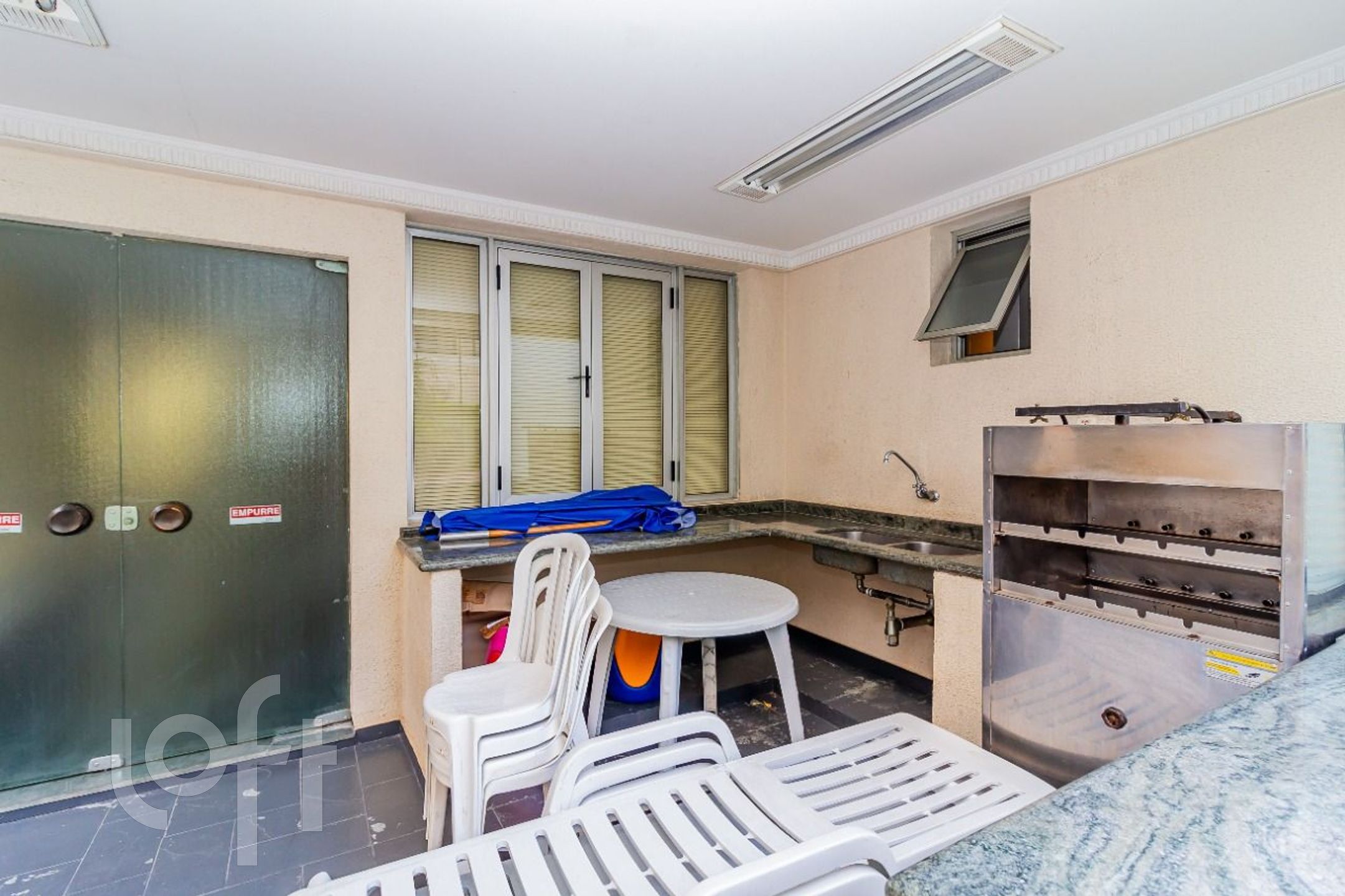 Apartamento à venda com 2 quartos, 71m² - Foto 35