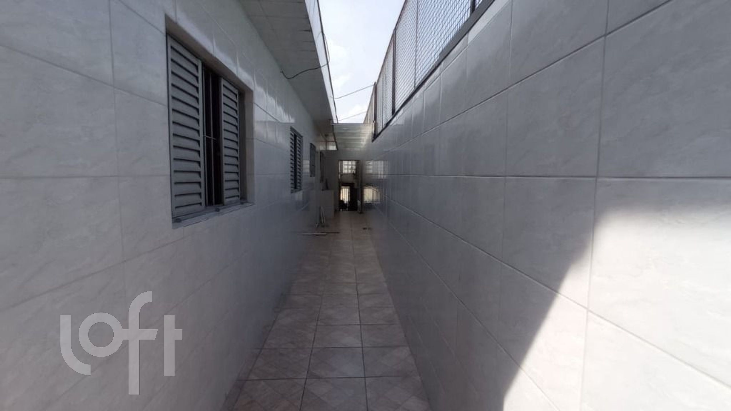 Casa à venda com 2 quartos, 125m² - Foto 1