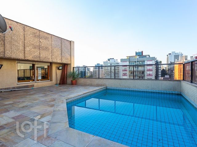 Apartamento com 329m², 3 dormitórios, 3 suítes, 3 vagas, Petrópolis em Porto Alegre