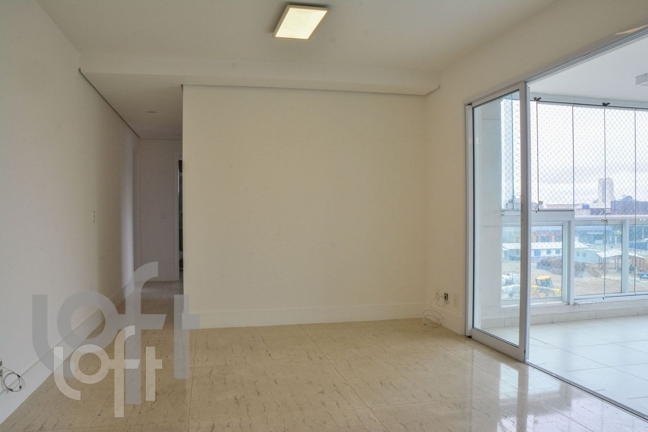 Apartamento à venda com 3 quartos, 109m² - Foto 1