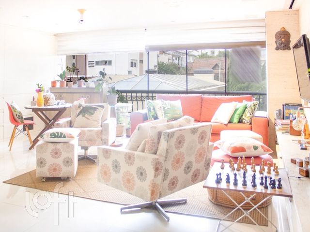 Apartamento com 130m², 3 dormitórios, 1 suíte, Higienópolis em Porto Alegre