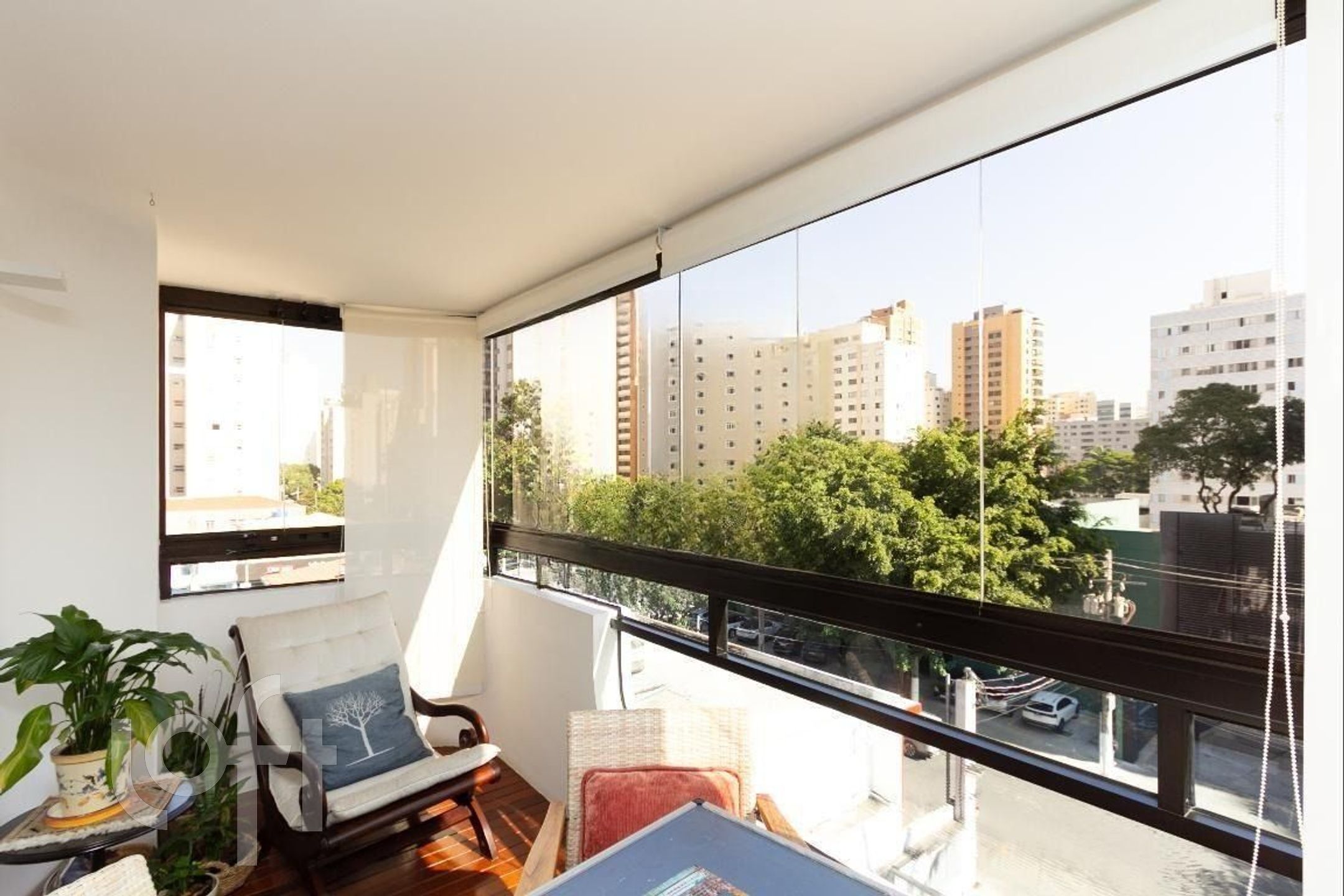 Apartamento à venda com 4 quartos, 200m² - Foto 5