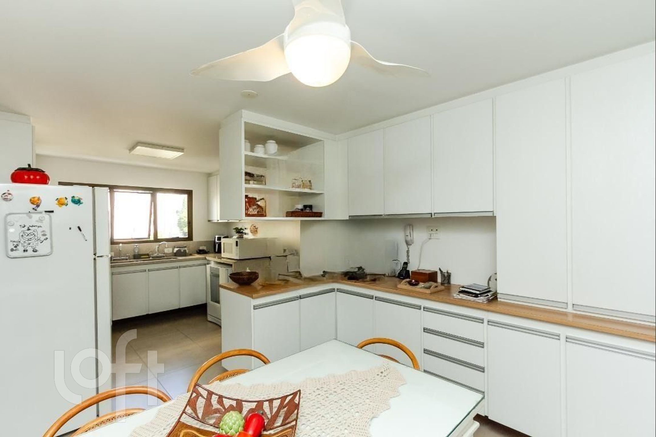 Apartamento à venda com 4 quartos, 200m² - Foto 7