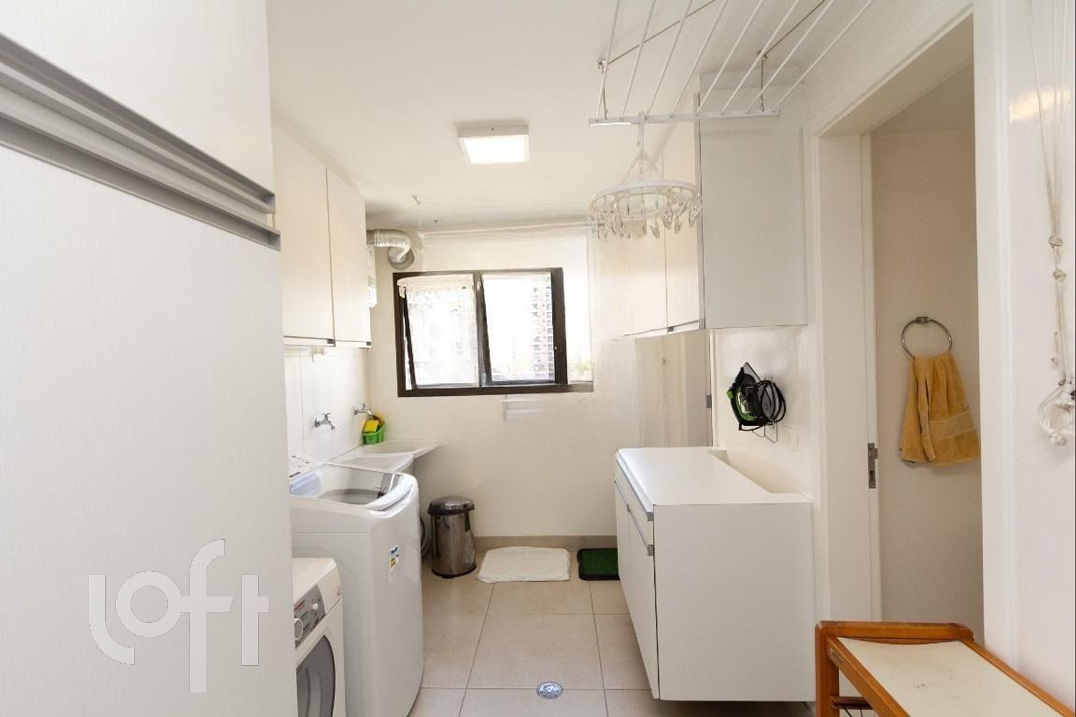 Apartamento à venda com 4 quartos, 200m² - Foto 12