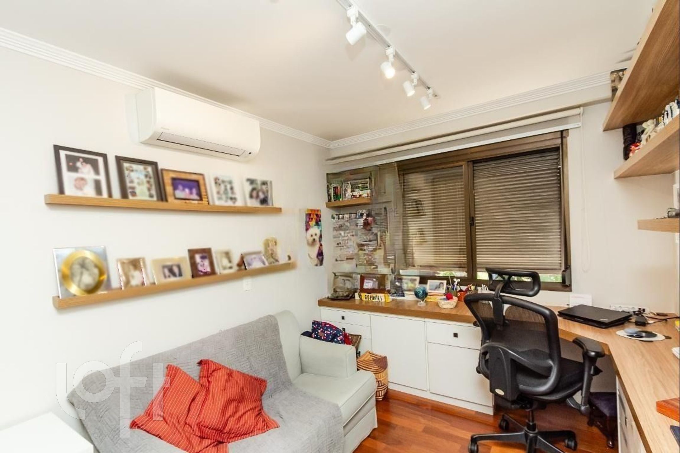 Apartamento à venda com 4 quartos, 200m² - Foto 13