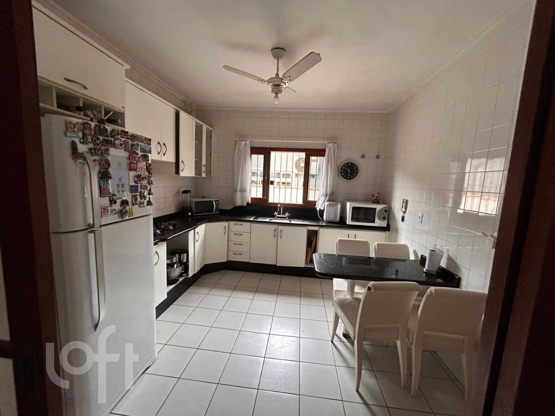 Casa Residencial com 160m², 3 quartos, 1 suíte, 1 garagem, no bairro Fazenda Santo Antonio em São José