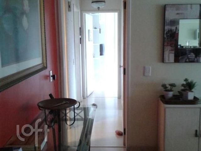 Apartamento com 112m², 3 dormitórios, 1 suíte, 1 vaga, Petrópolis em Porto Alegre