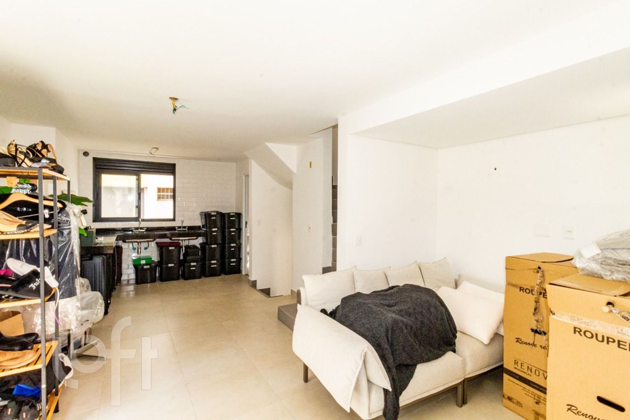 Casa à venda com 2 quartos, 165m² - Foto 3