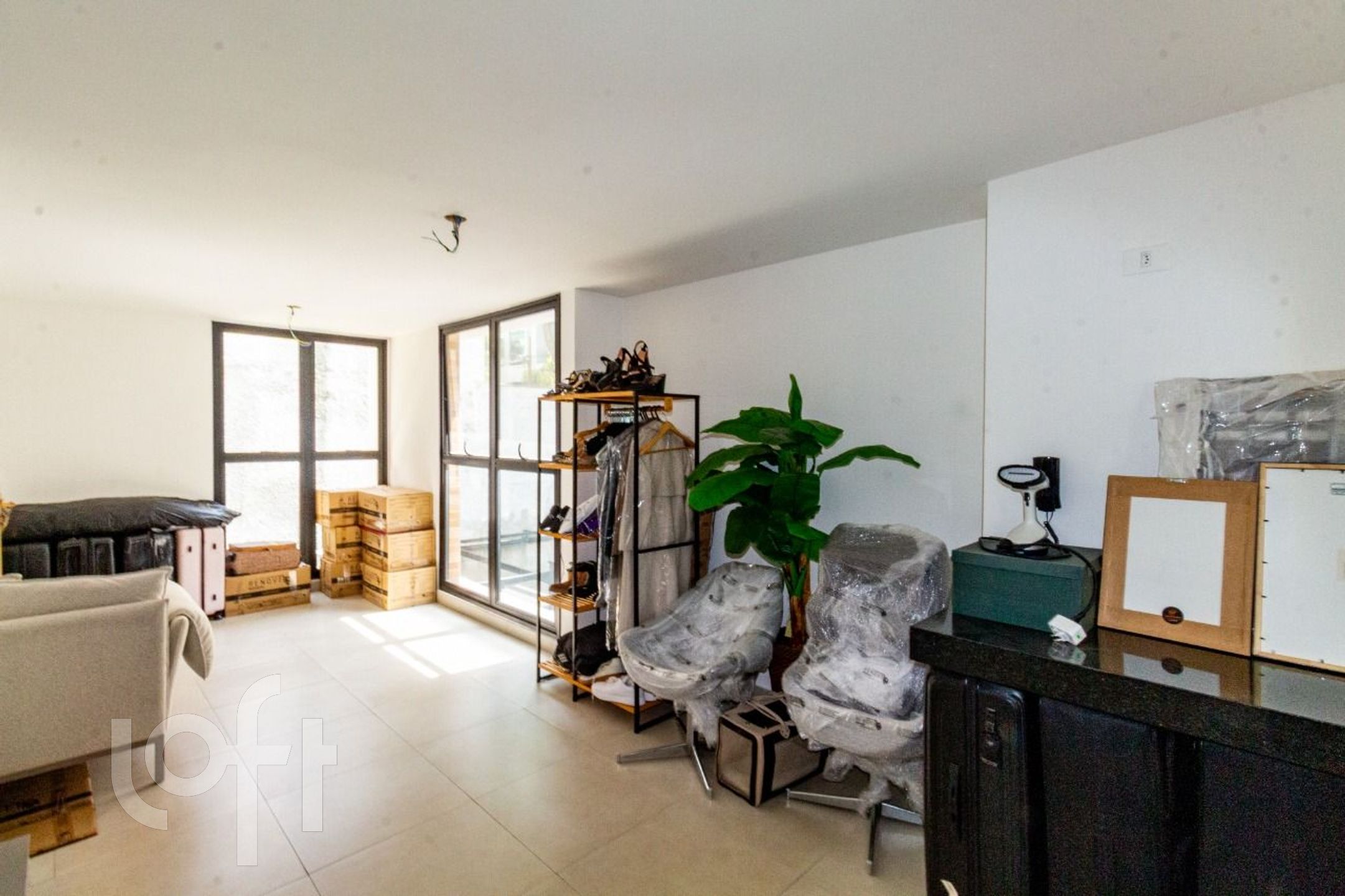 Casa à venda com 2 quartos, 165m² - Foto 1