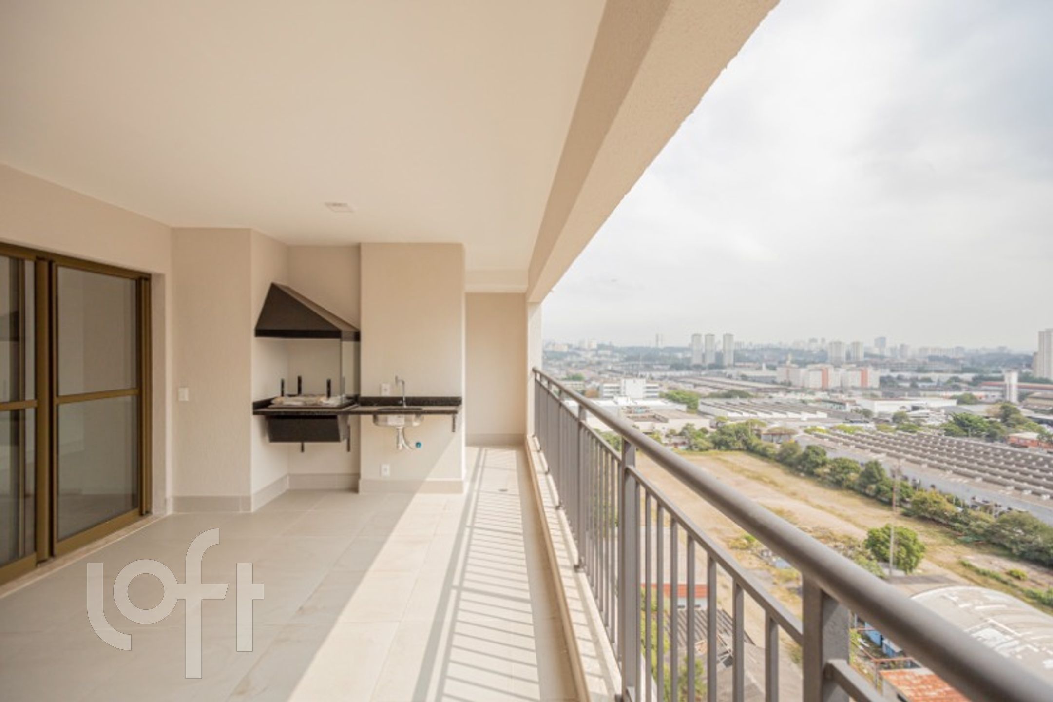 Apartamento à venda com 3 quartos, 119m² - Foto 1