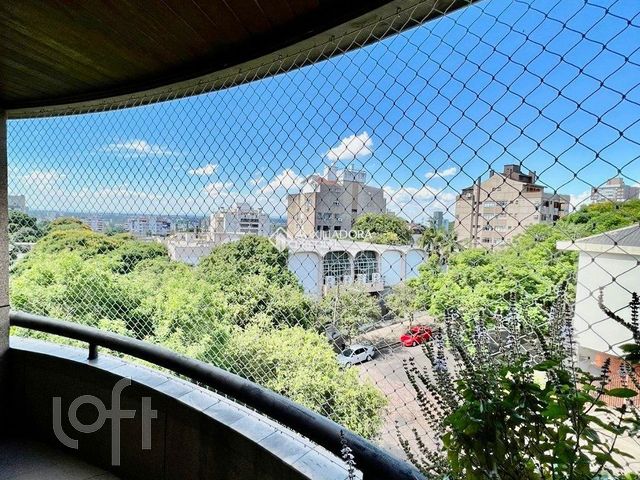 Apartamento com 71m², 2 dormitórios, 1 suíte, 1 vaga, Higienópolis em Porto Alegre