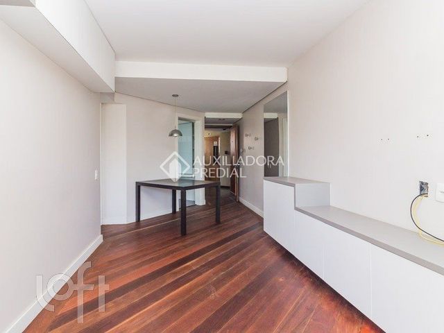 Apartamento com 71m², 2 dormitórios, 1 suíte, 1 vaga, Higienópolis em Porto Alegre
