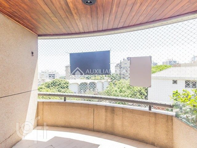 Apartamento com 71m², 2 dormitórios, 1 suíte, 1 vaga, Higienópolis em Porto Alegre