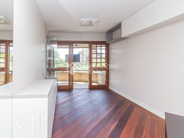 Apartamento com 71m², 2 dormitórios, 1 suíte, 1 vaga, Higienópolis em Porto Alegre