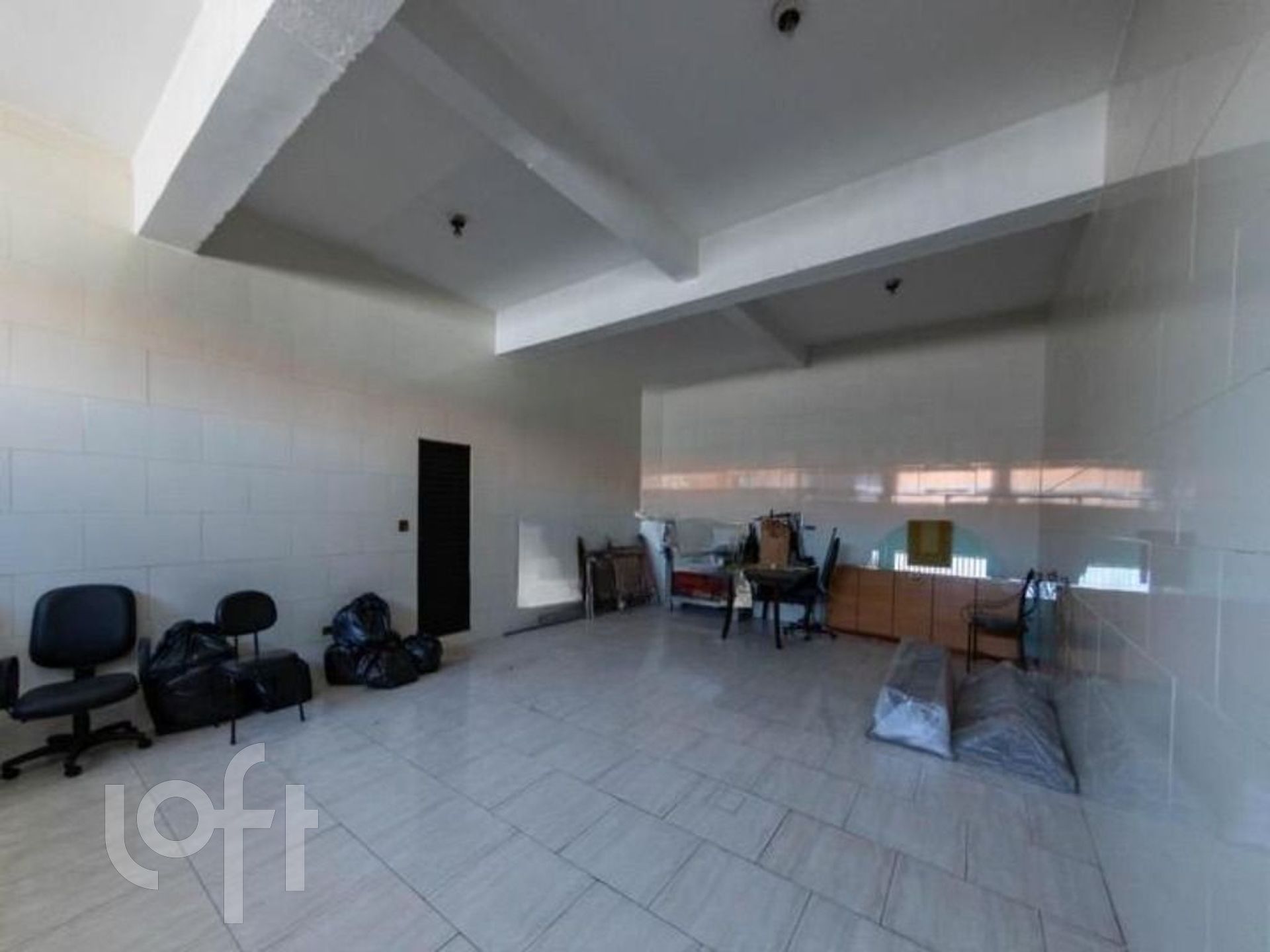 Casa à venda com 4 quartos, 300m² - Foto 18