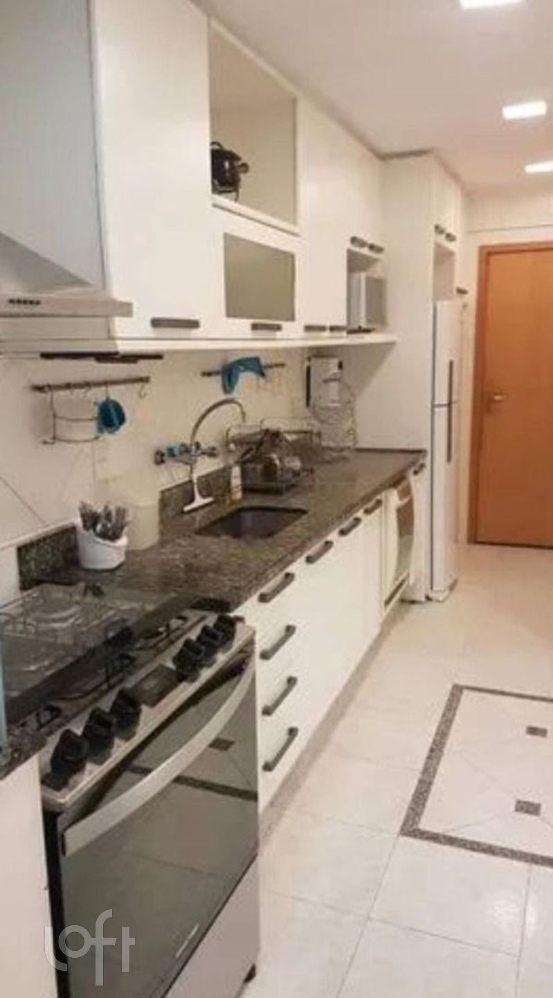 Apartamento à venda com 3 quartos, 139m² - Foto 13