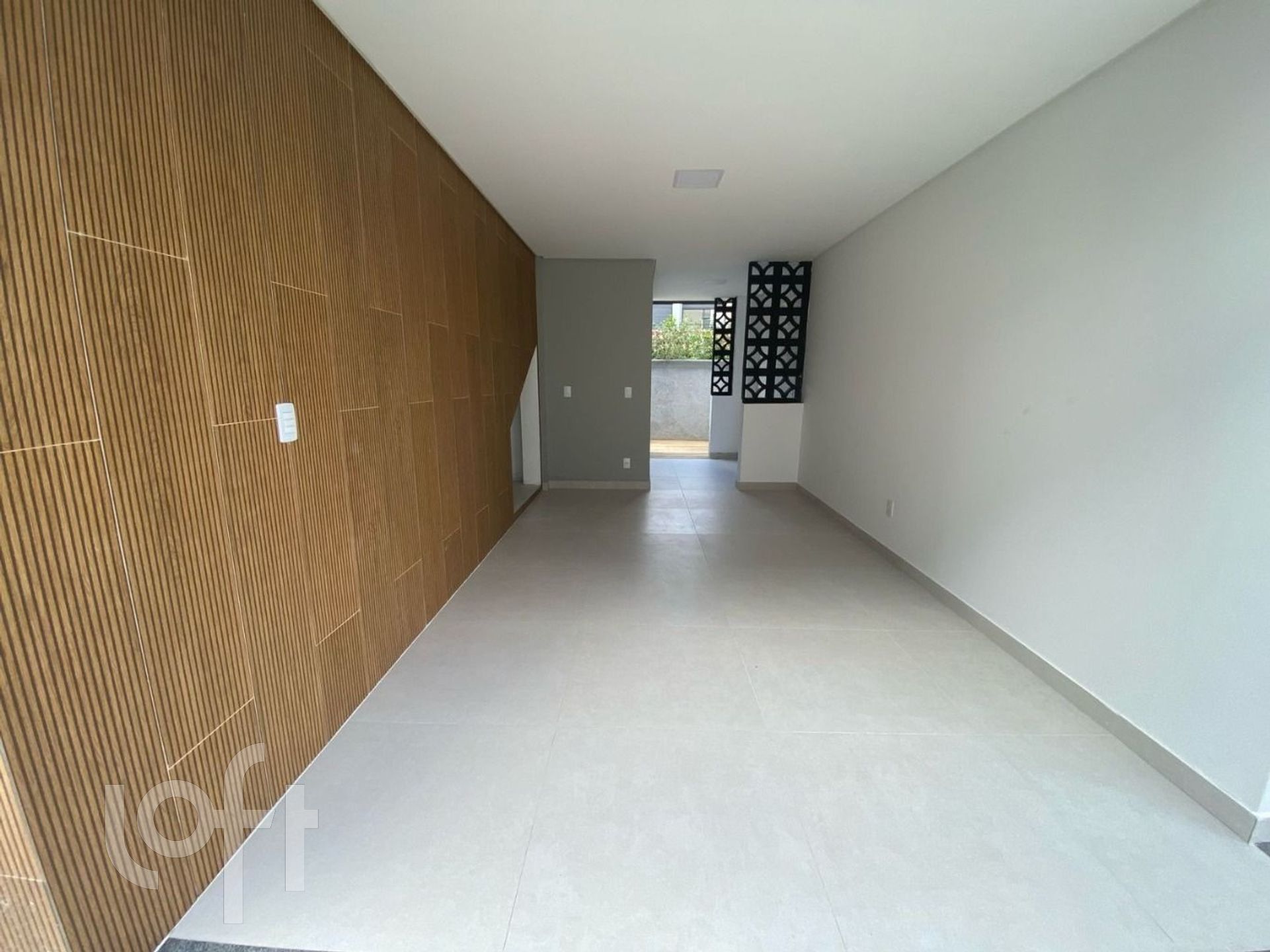 Casa Residencial com 123m², 3 quartos, 1 suíte, no bairro Moenda em Florianópolis