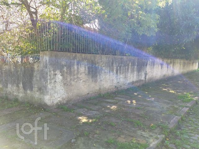 Casa com 330m², 3 dormitórios, 1 vaga, Vila Ipiranga em Porto Alegre