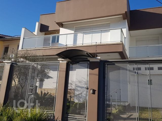 Casa com 379m², 4 dormitórios, 4 suítes, 8 vagas, Chácara das Pedras em Porto Alegre