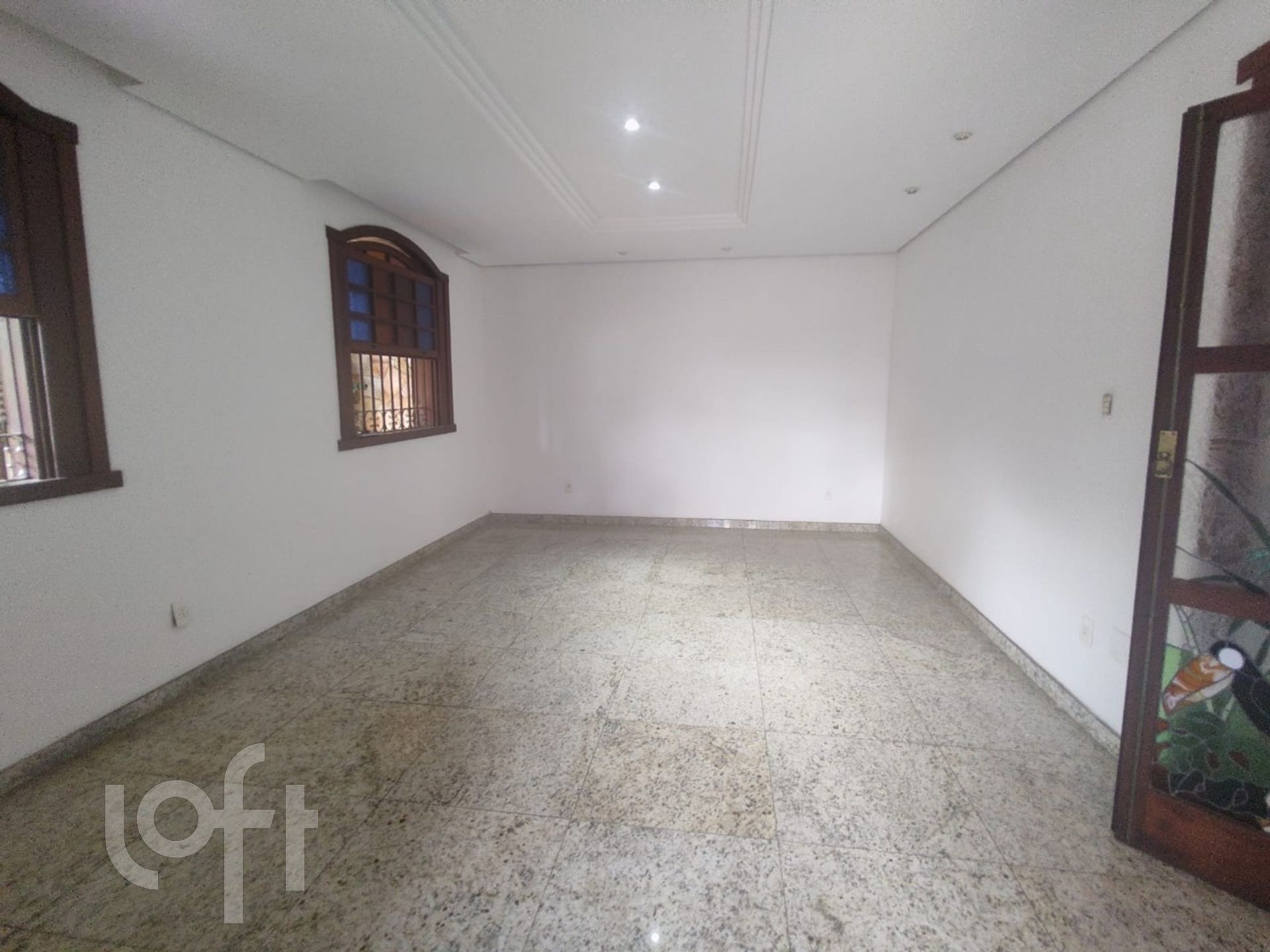 Casa à venda com 5 quartos, 371m² - Foto 5